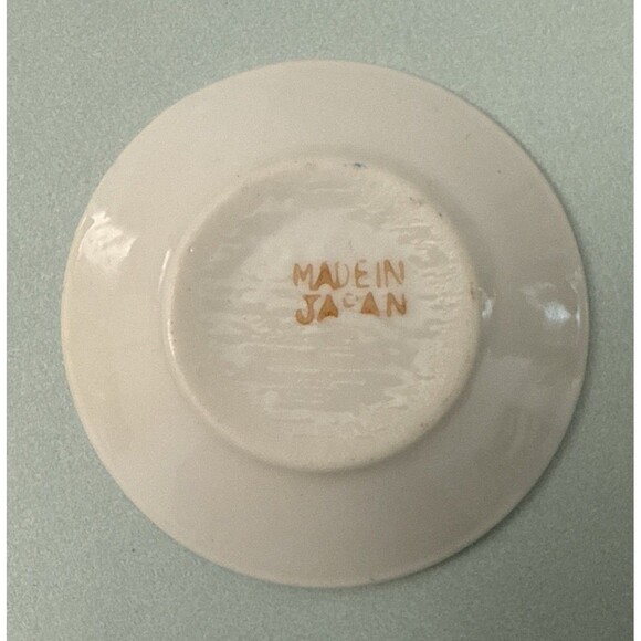 Vintage Peter Rabbit Toy Tea Set | B. Shackman & Co. | Item # 3 | Beatrix Potter - Picture 9 of 10